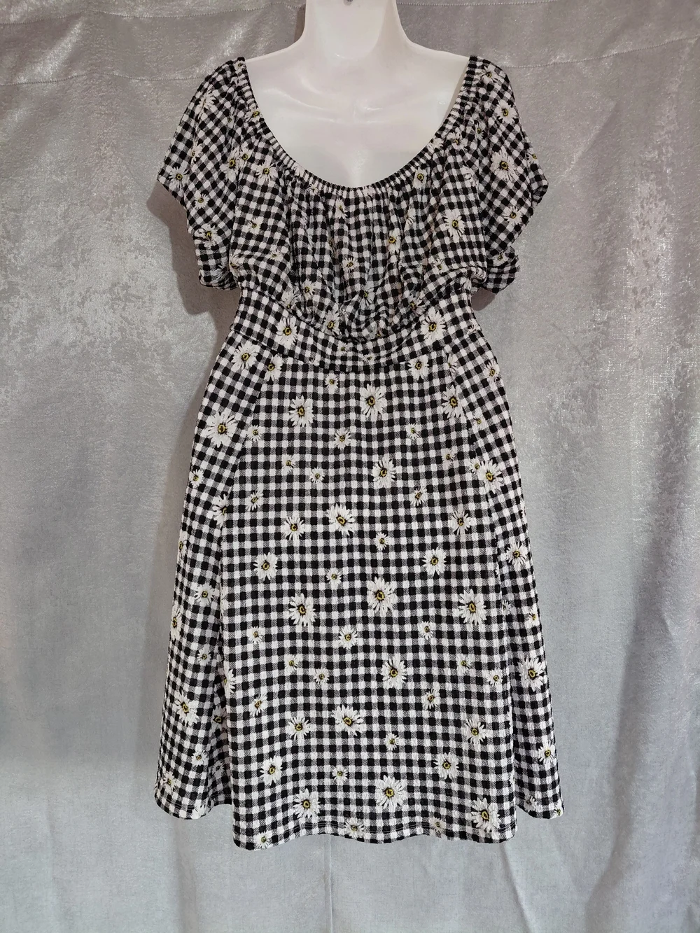 Torrid Black & White Gingham Daisy Midi Dress Plus SZ 2 2X cottagecore Summer . - Picture 6 of 14
